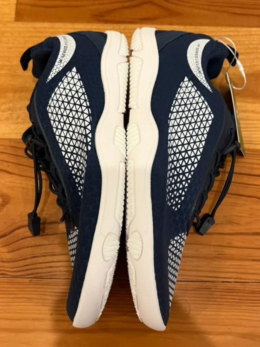 Lightweight Navy Blue Training Sneakers